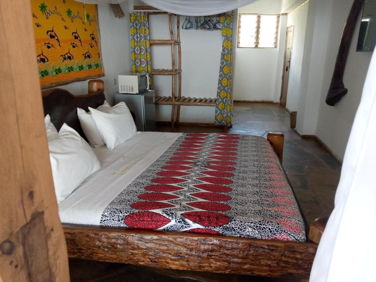במבורי Ziwa Beach Resort מראה חיצוני תמונה