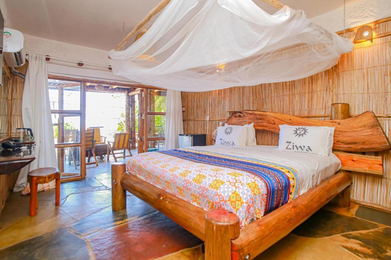 במבורי Ziwa Beach Resort מראה חיצוני תמונה