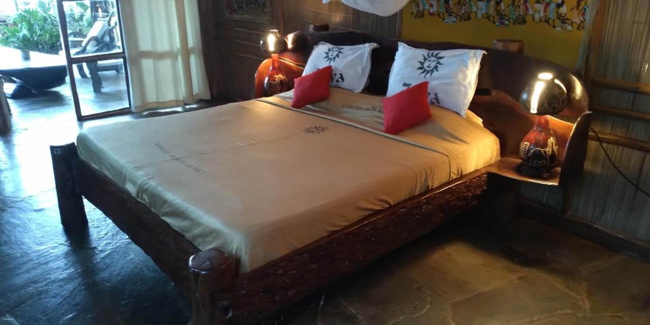 במבורי Ziwa Beach Resort מראה חיצוני תמונה